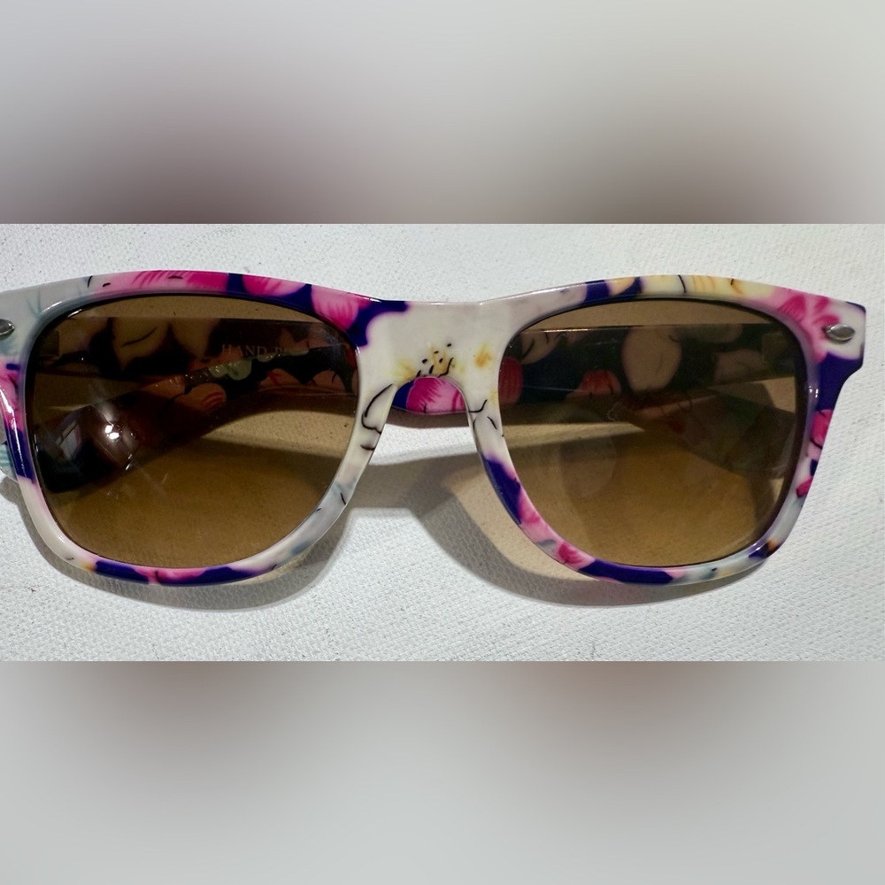 Floral Patterned Sunglasses
